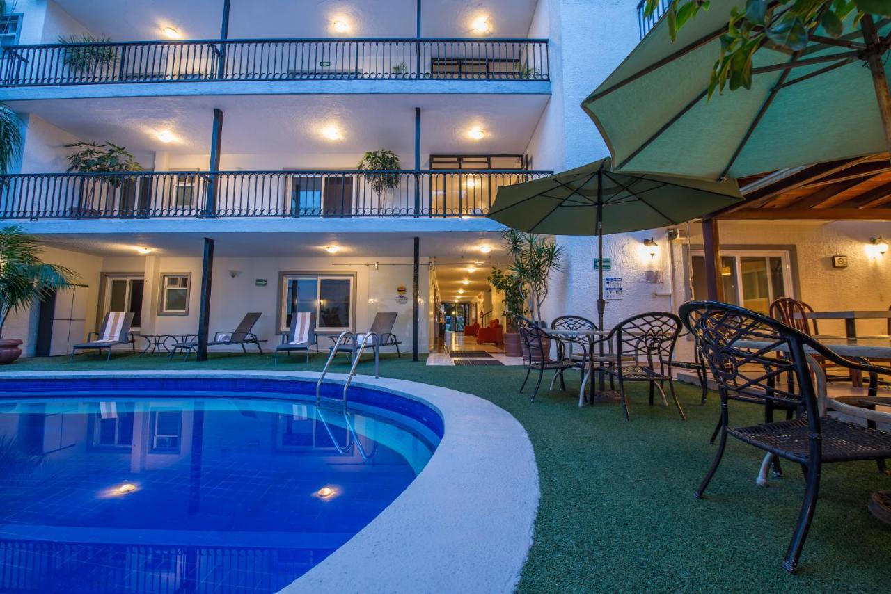 Del Marques Hotel And Suites Гвадалахара Экстерьер фото