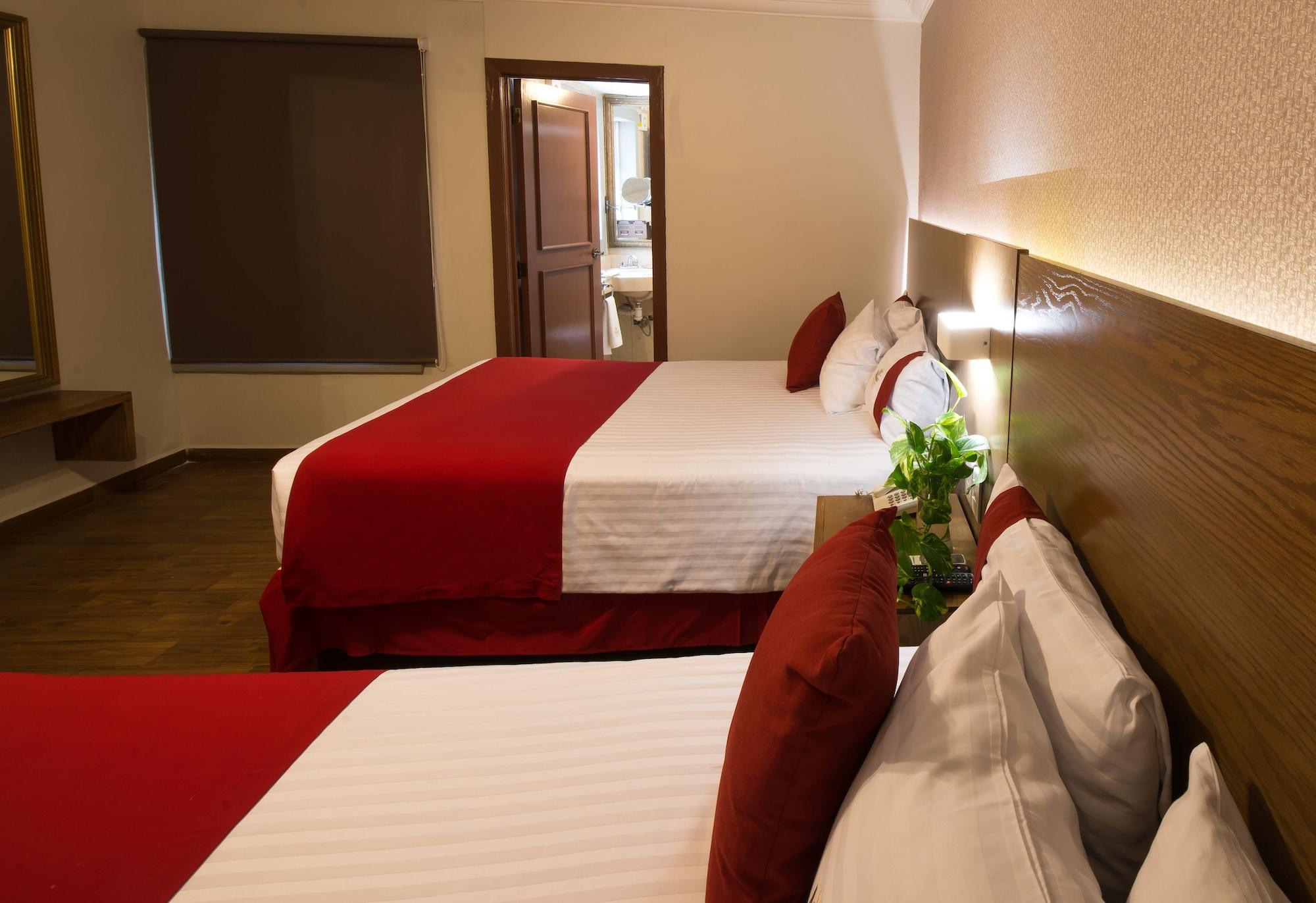 Del Marques Hotel And Suites Гвадалахара Экстерьер фото