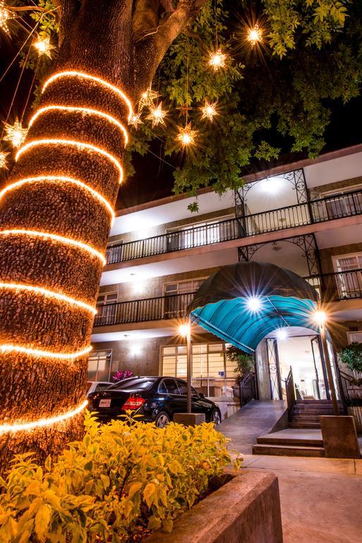 Del Marques Hotel And Suites Гвадалахара Экстерьер фото