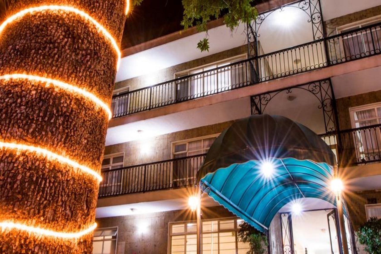 Del Marques Hotel And Suites Гвадалахара Экстерьер фото